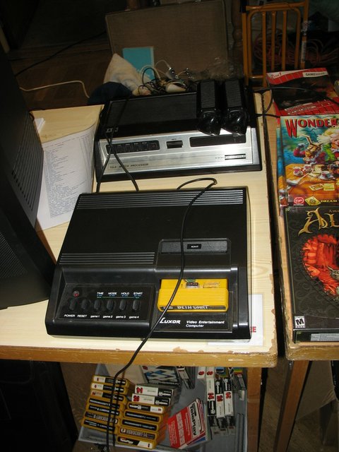 Luxor Video Entertainment Computer